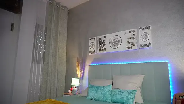 PumaShyXD – webcam model profile photo Image 9