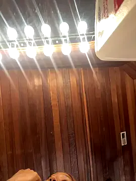 roouse – webcam model profile photo Image 8