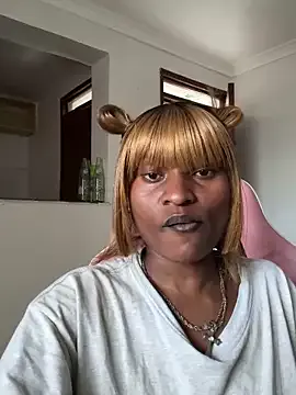 SheenaBrooke – webcam model profile photo Image 12