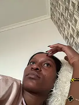 SheenaBrooke – webcam model profile photo Image 6