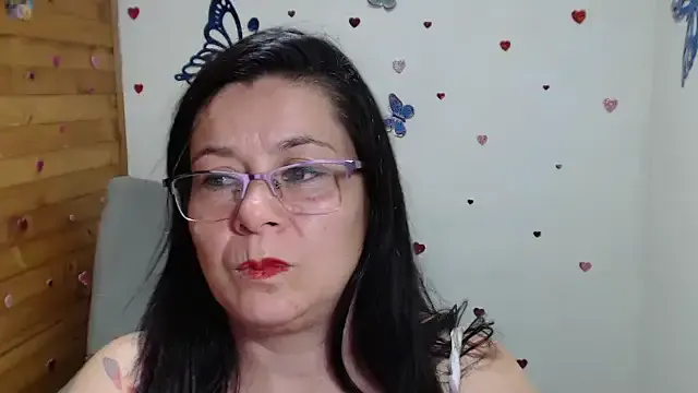 Bad_Girl_Kayra69 – webcam model profile photo Image 2