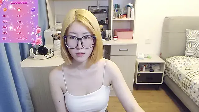 ASUKA-TV – webcam model profile photo Image 4