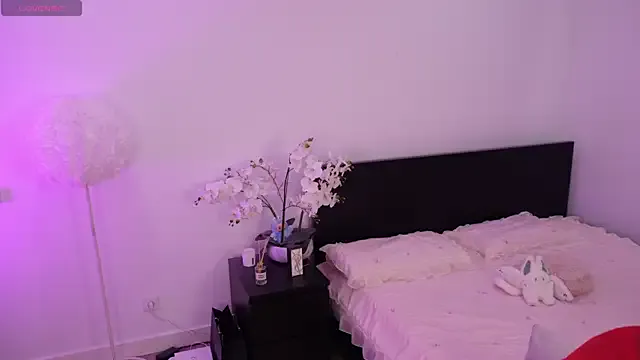 rapunzel069 – webcam model profile photo Image 5