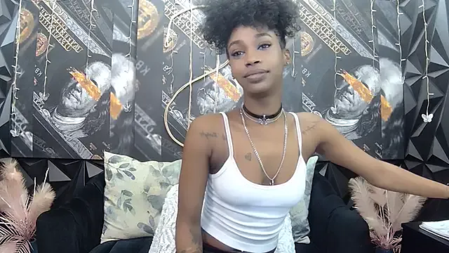 licky_lu – webcam model profile photo Image 11