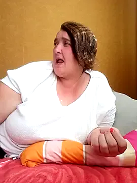 Sugarlina – webcam model profile photo Image 6