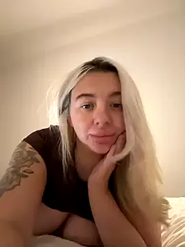 Megan_nt – webcam model profile photo Image 10