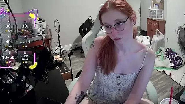 roouse – webcam model profile photo Image 15