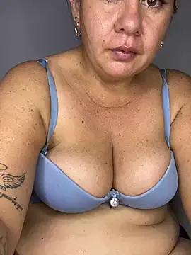 -Alisa – webcam model profile photo Image 3