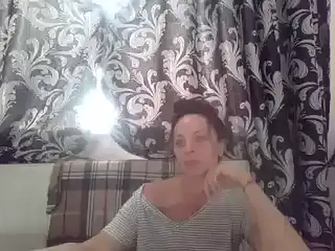 LindaStarS – webcam model profile photo