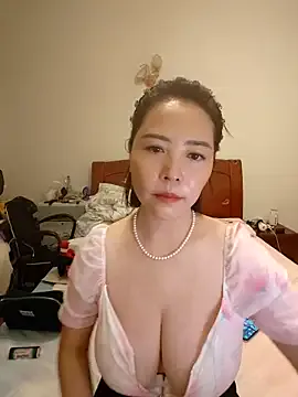  – webcam model profile photo Image 17