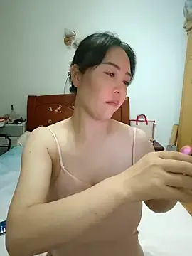  – webcam model profile photo Image 6