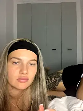  – webcam model profile photo Image 8