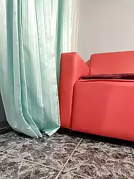 IORio2 – webcam model profile photo Image 7