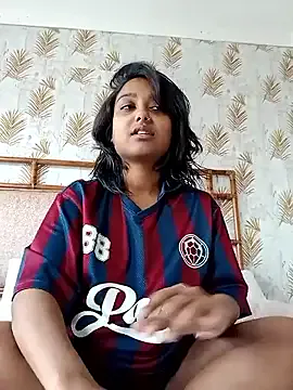 Bellacle – webcam model profile photo Image 10