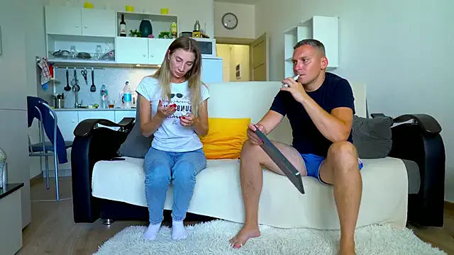 Megu_Melon – webcam model profile photo Image 13