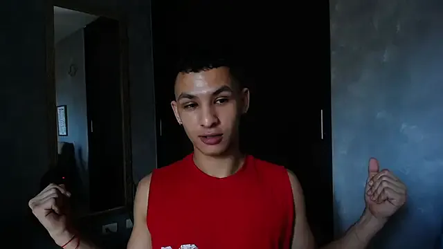 YU-KI00 – webcam model profile photo Image 2