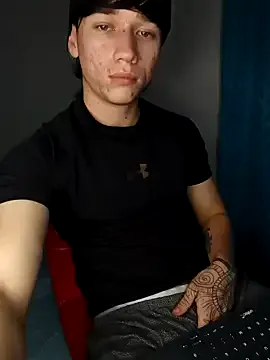 otouhu76 – webcam model profile photo Image 5