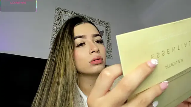 Dalou3a-69 – webcam model profile photo Image 13