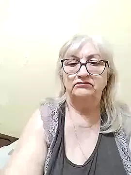 analsweets22 – webcam model profile photo Image 19