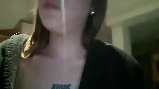  – webcam model profile photo Image 15