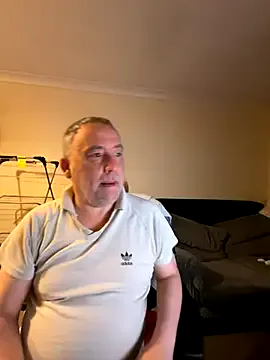 dirtypub – webcam model profile photo Image 18