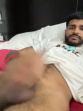 VIKITOMMY – webcam model profile photo Image 12