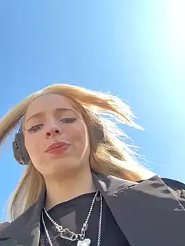 LoraaDoll Image 13