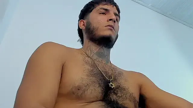 roouse – webcam model profile photo Image 15