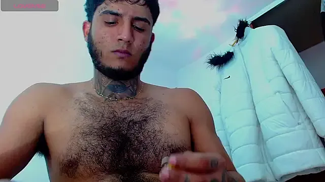 roouse – webcam model profile photo Image 8