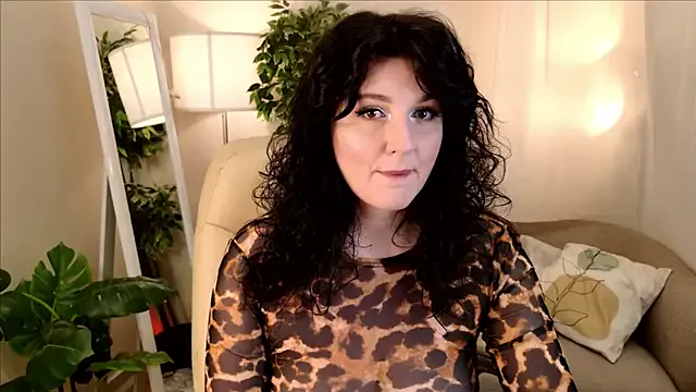 Queen_Doll – webcam model profile photo Image 8