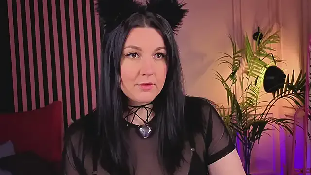 Queen_Doll – webcam model profile photo Image 9