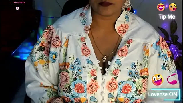 Mia--meow – webcam model profile photo Image 11