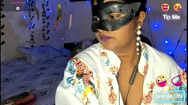 Mia--meow – webcam model profile photo Image 7