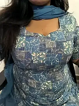  – webcam model profile photo Image 10