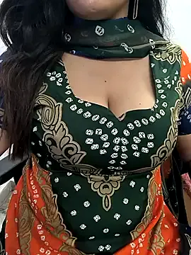  – webcam model profile photo Image 19