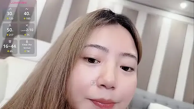 Nonchan_ – webcam model profile photo Image 3