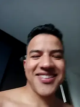 _Alicee_1 – webcam model profile photo Image 7