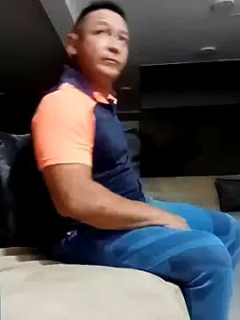 dirtypub – webcam model profile photo Image 3