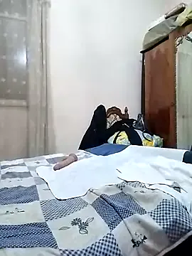 andra_rose – webcam model profile photo Image 2