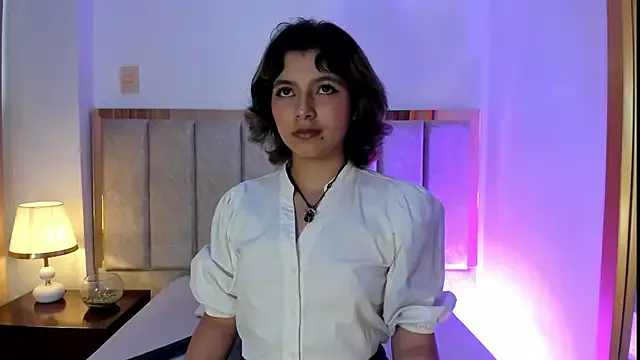  – webcam model profile photo Image 6