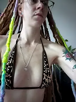 -Falcon_punch- – webcam model profile photo Image 14