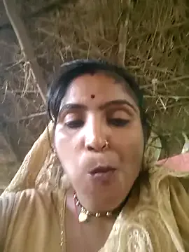  – webcam model profile photo Image 9