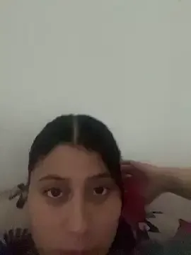 Hot_Mayra25 – webcam model profile photo Image 2