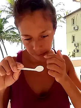 _Alicee_1 – webcam model profile photo Image 9