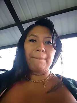 roouse – webcam model profile photo Image 15