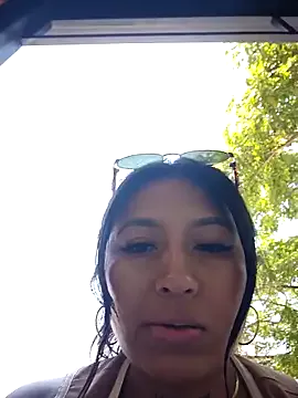 roouse – webcam model profile photo Image 17