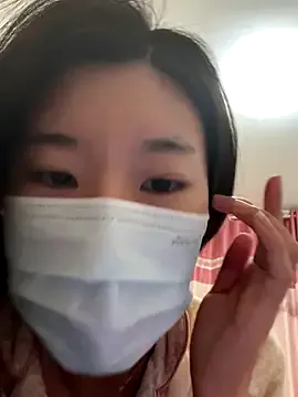 roouse – webcam model profile photo Image 7