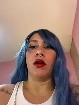 IORio2 – webcam model profile photo Image 10