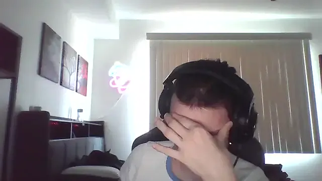 ManaMi-maru – webcam model profile photo Image 3