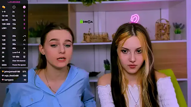  – webcam model profile photo Image 4